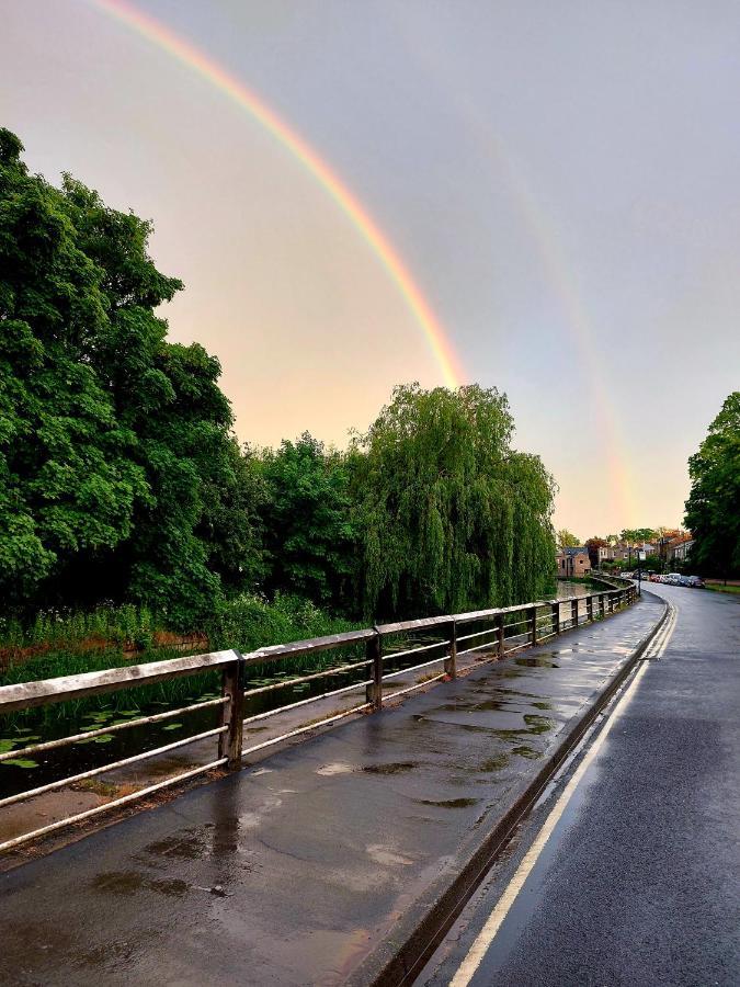 Riverside يورك المظهر الخارجي الصورة